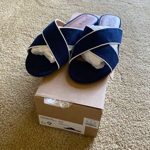 New in Box J Crew Factory navy criss cross slide sandal with white piping.